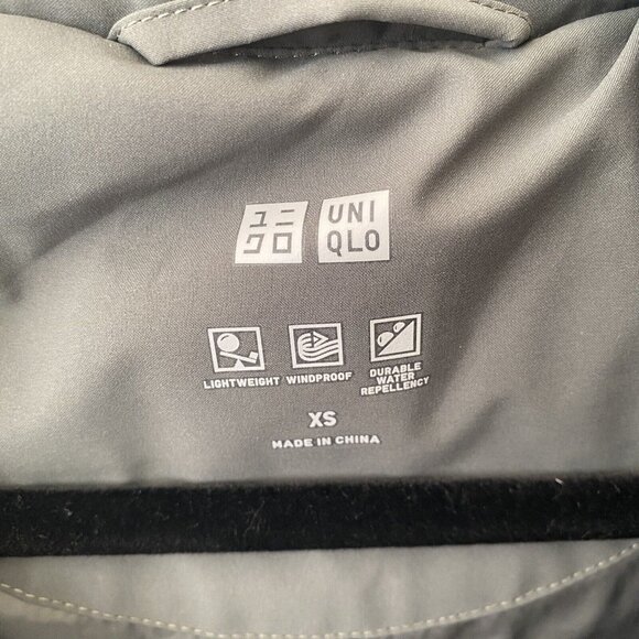 Uniqlo Womens Long Two Way Zip Hooded Ultra Light Down Packable Gray Size XS - Picture 15 of 16